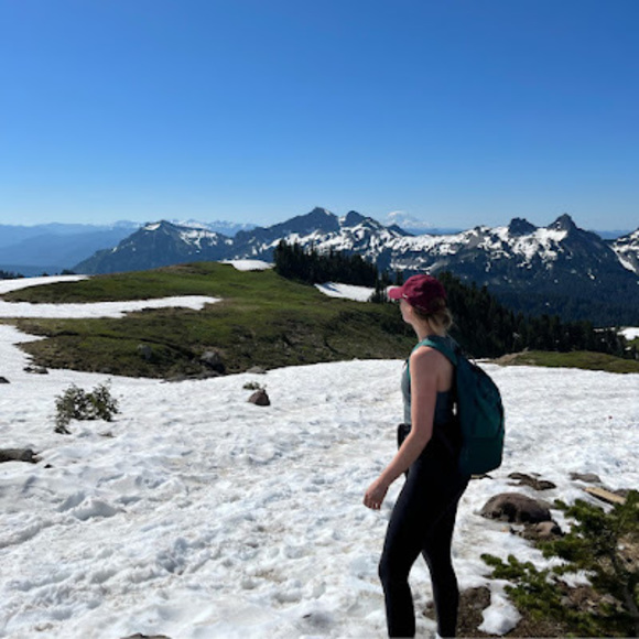 Meet your Posher, Dani - Picture 1 of 1